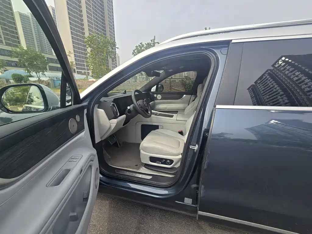 Aito M9 2024 Ultra 100kWh 6 мест