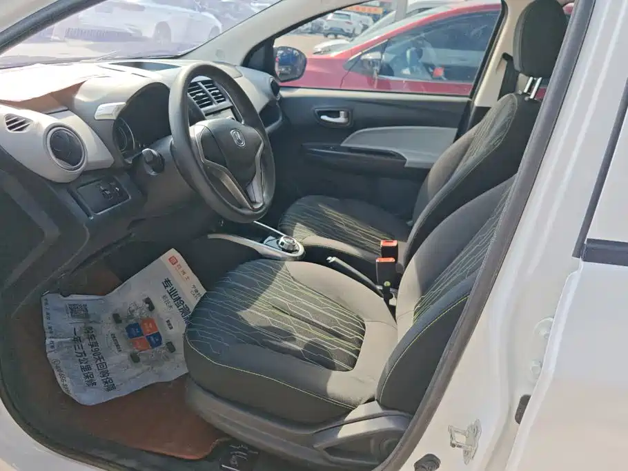 Changan Benben E-Star — миниатюра 9