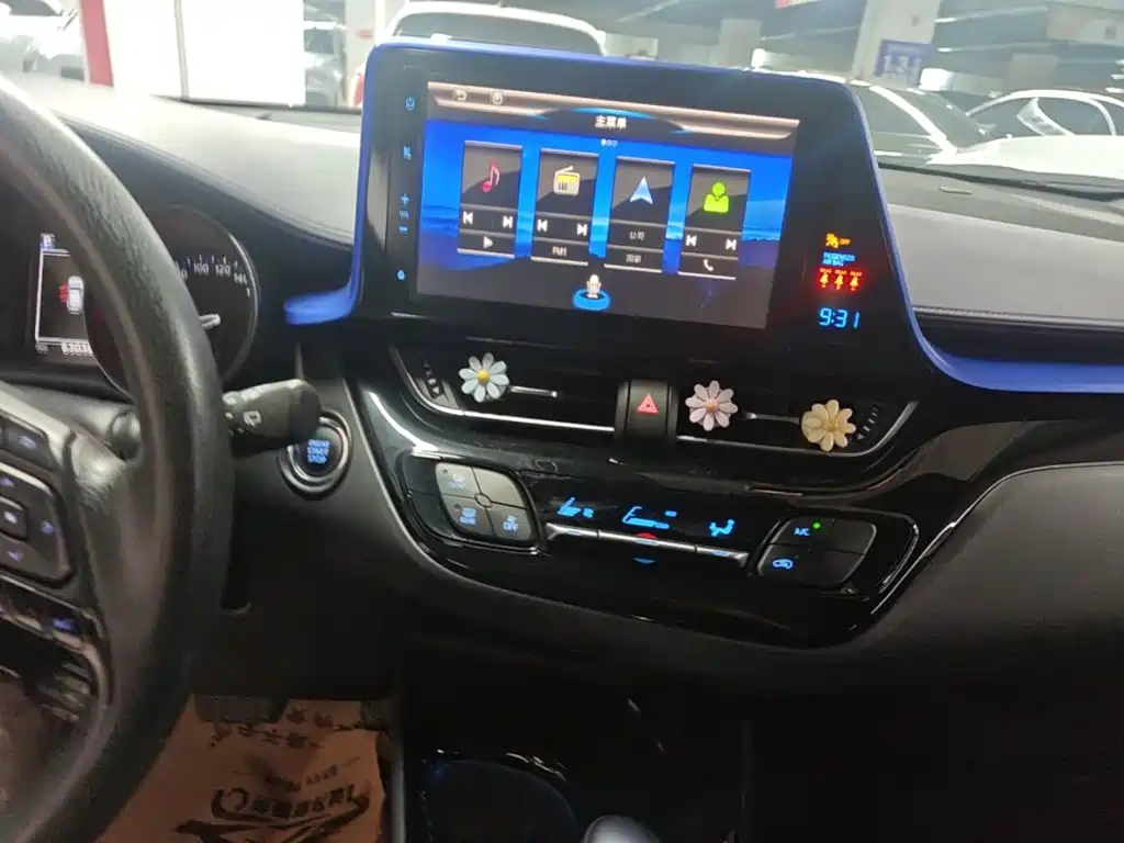 Toyota C-HR — миниатюра 13