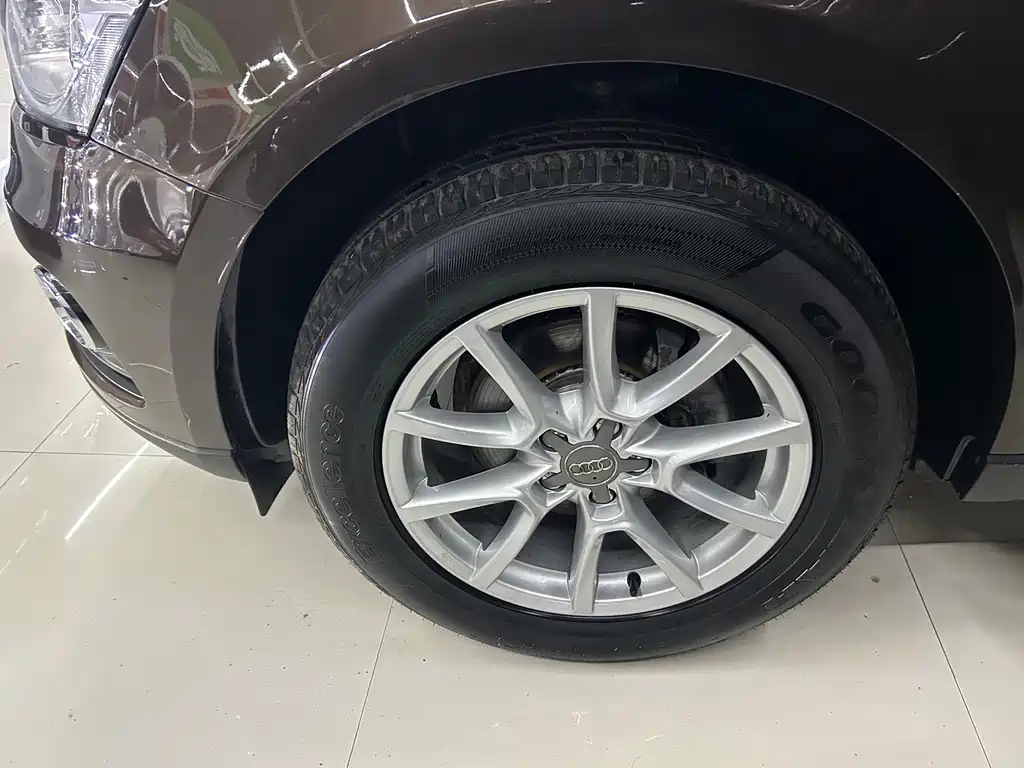 Audi Q5 — миниатюра 12