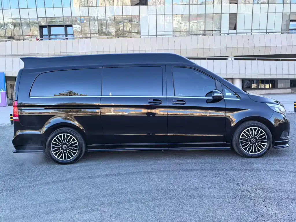 Mercedes-Benz V-Class V 2018 V 260 L Luxury Long Wheelbase VI