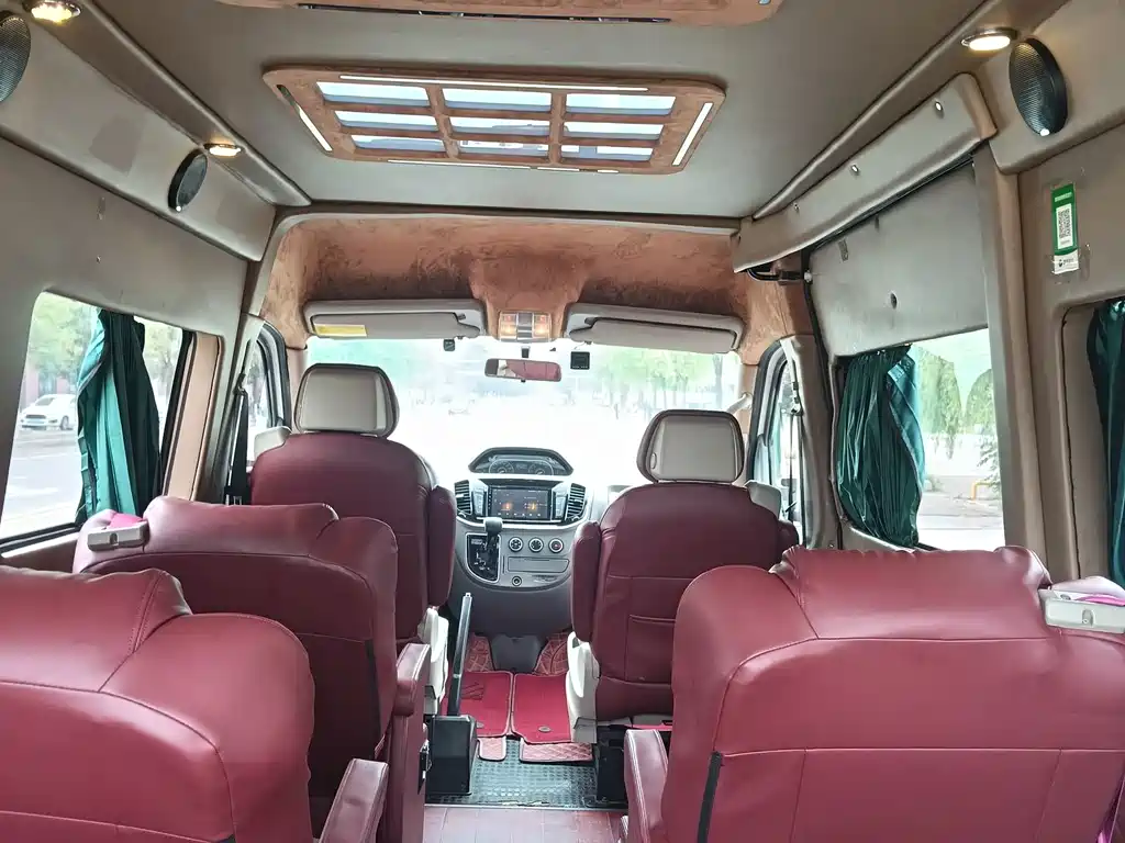 Maxus V80 — миниатюра 10