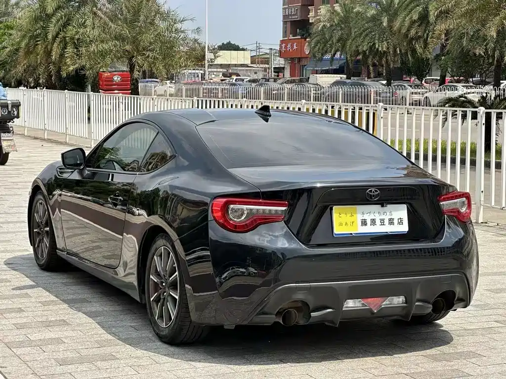 Toyota 86 — миниатюра 9