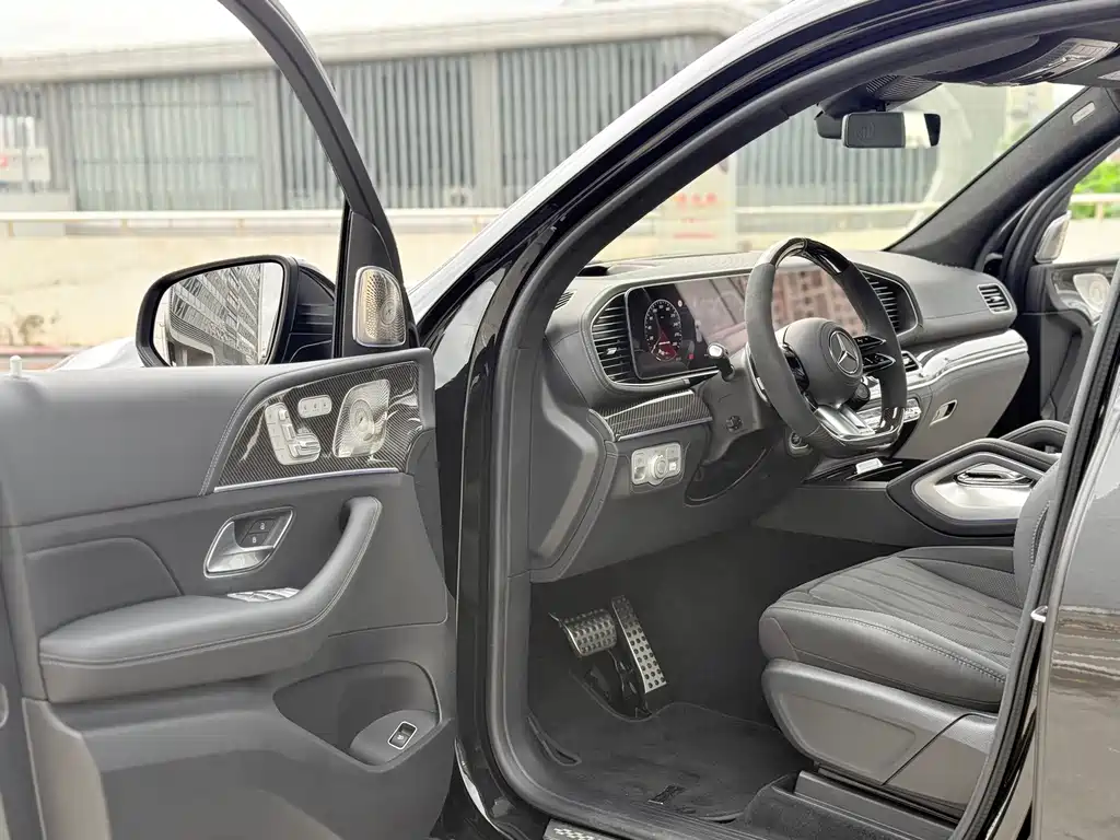 Mercedes-Benz GLS AMG — миниатюра 4