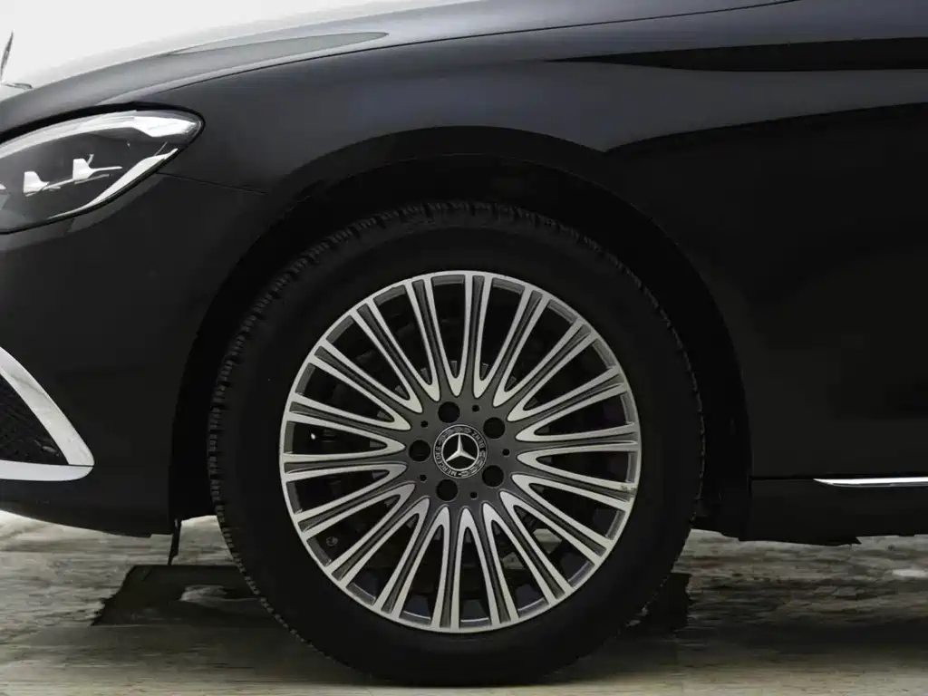 Mercedes-Benz E-Class E 2023 E 300 L Fashion