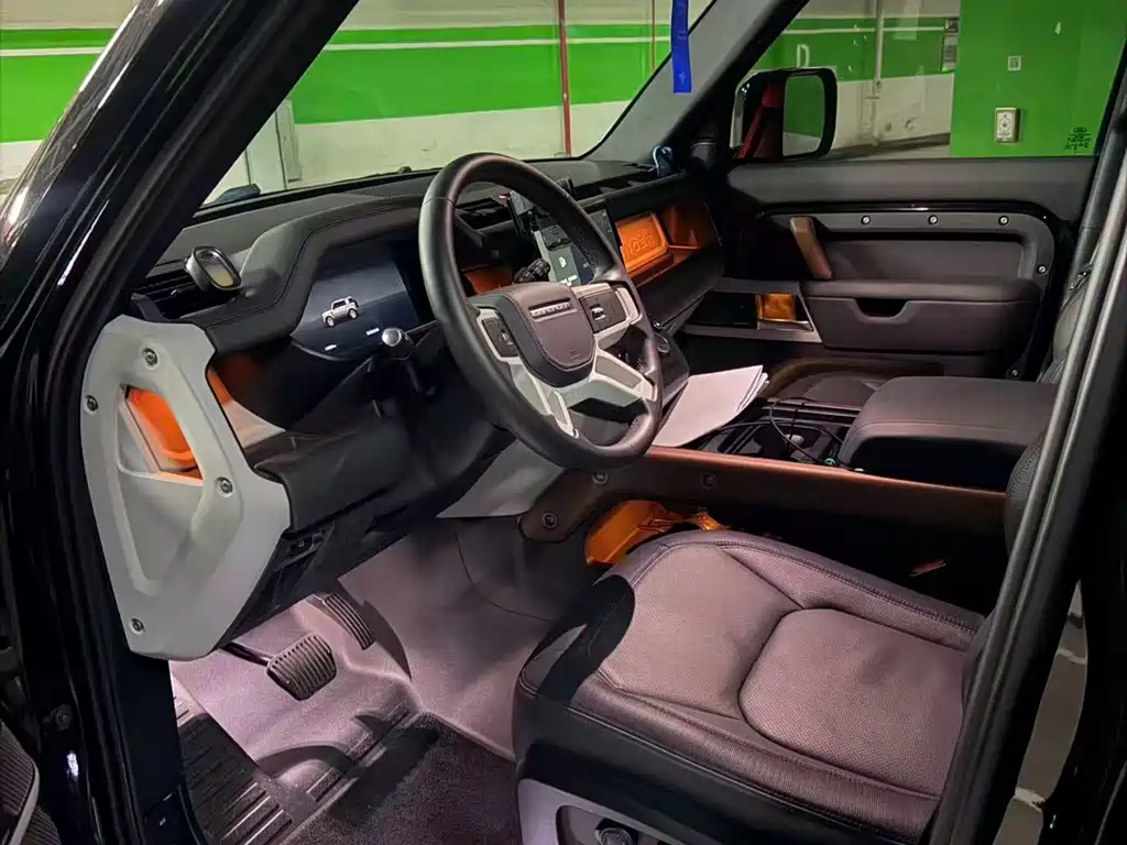 Land Rover Defender — миниатюра 6