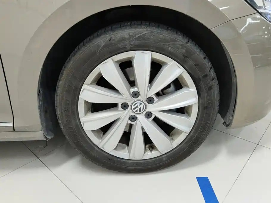 Volkswagen Passat — миниатюра 6