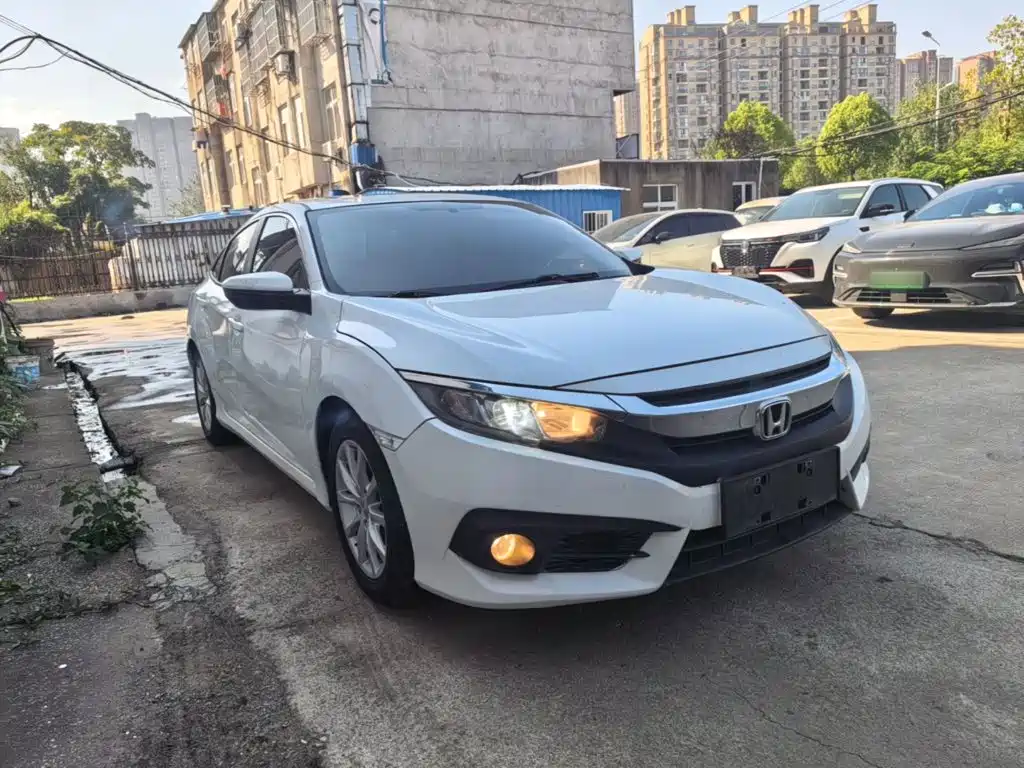 Honda Civic — миниатюра 4