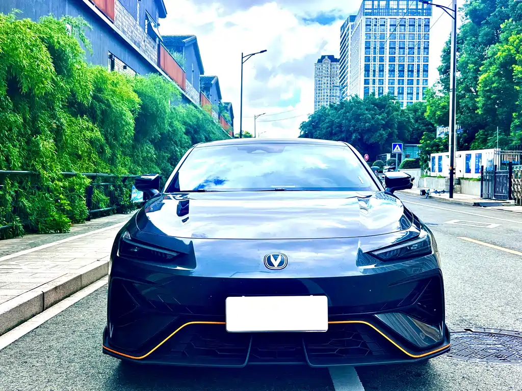 Changan UNI-V — миниатюра 3