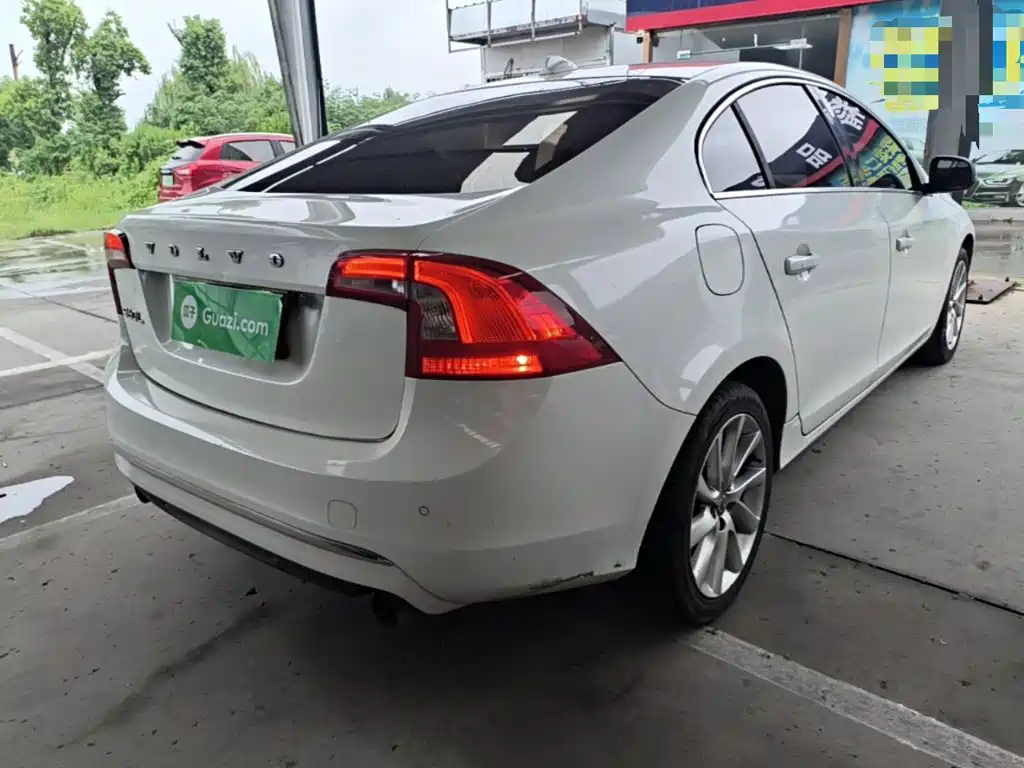 Volvo S60 — миниатюра 7