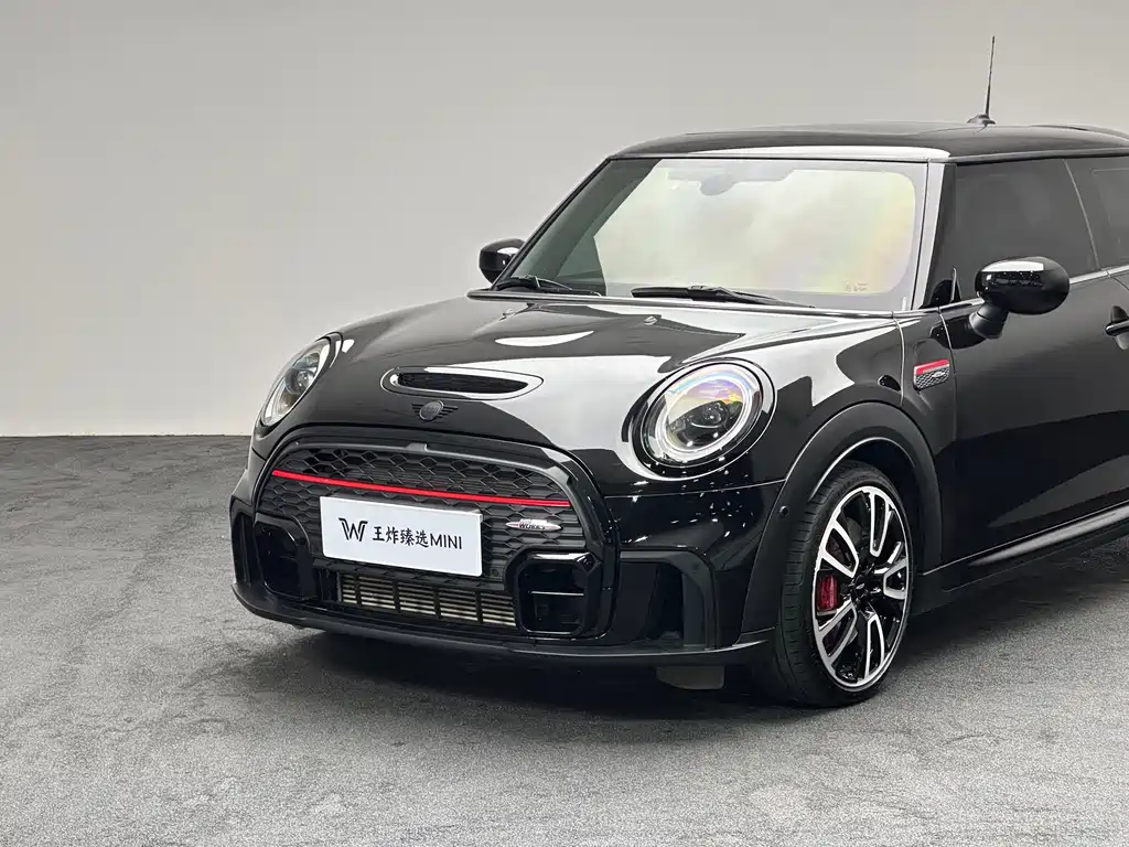 MINI JCW