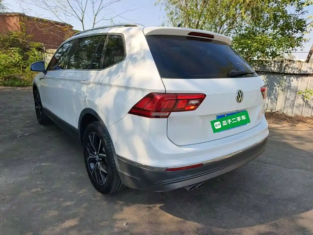 Volkswagen Tiguan L — миниатюра 5