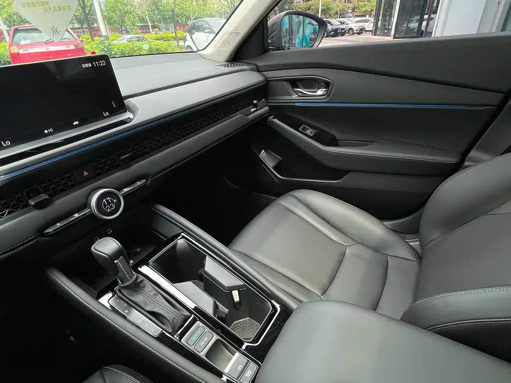 Honda Accord — миниатюра 17