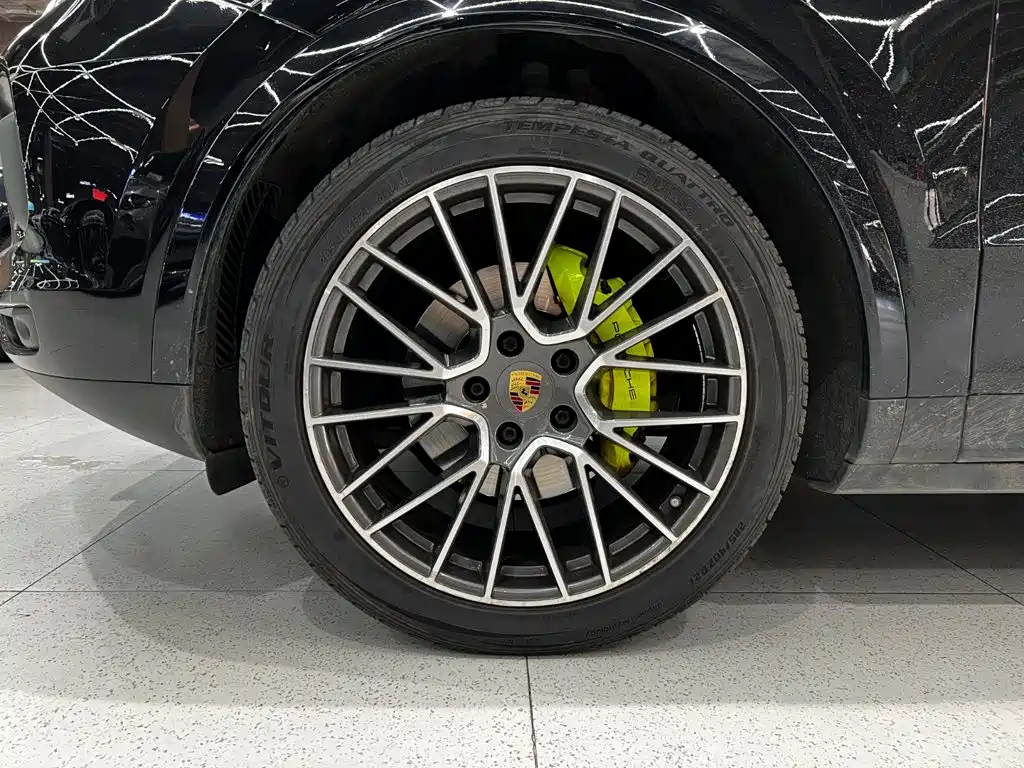 Porsche Cayenne Hybrid — миниатюра 3