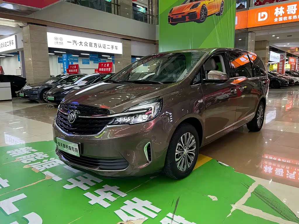 Buick GL8 — миниатюра 2