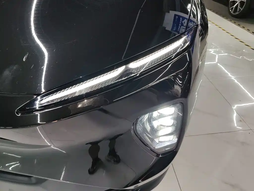NIO ES8 — миниатюра 24