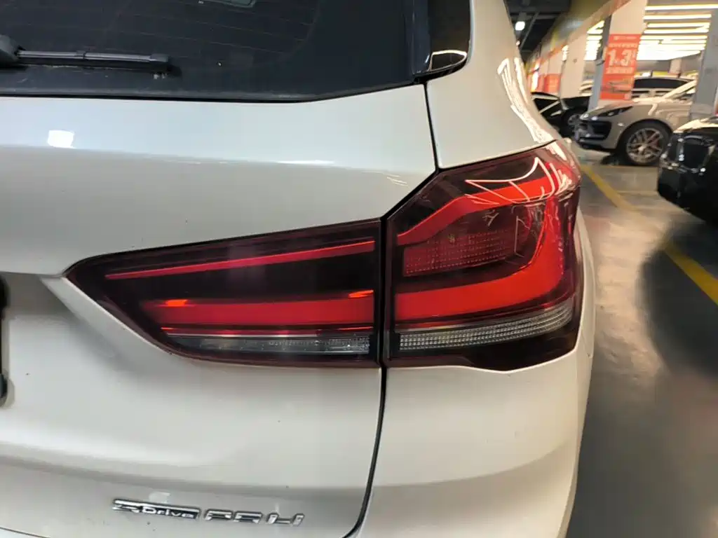 BMW X1 — миниатюра 8