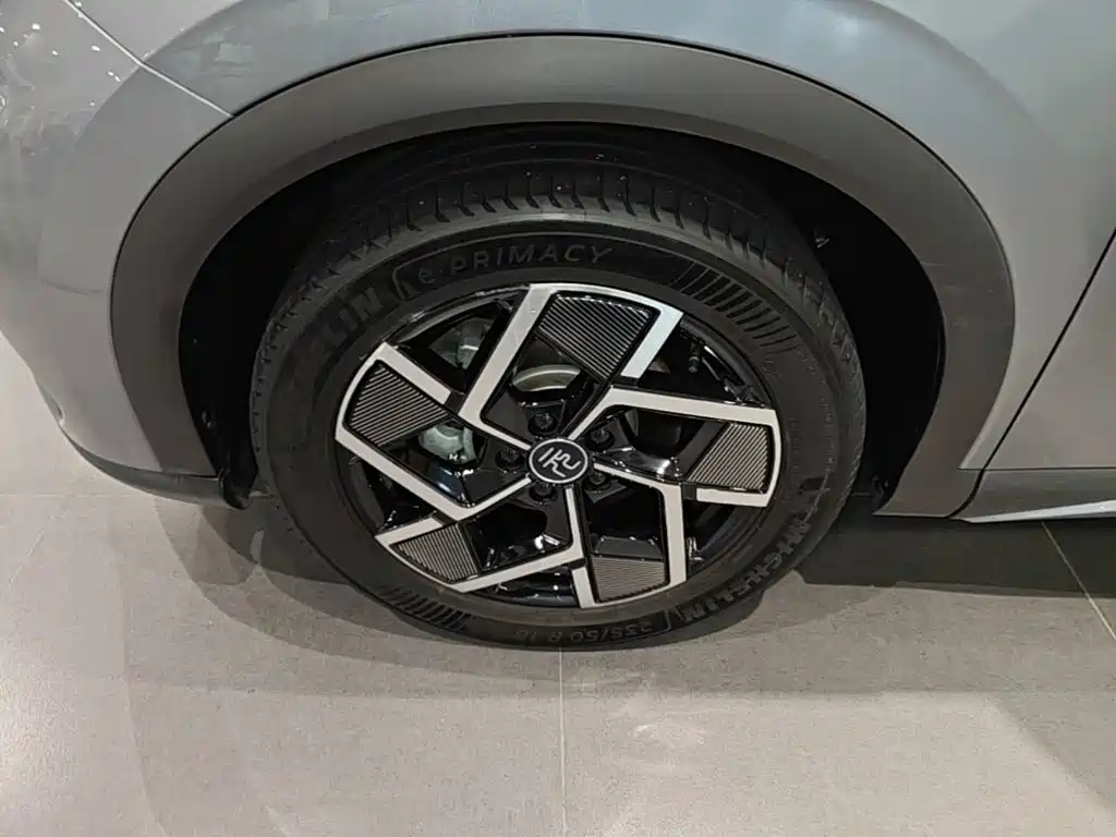BYD Yuan Plus — миниатюра 23