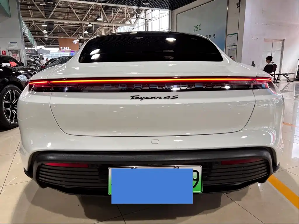 Porsche Taycan — миниатюра 22