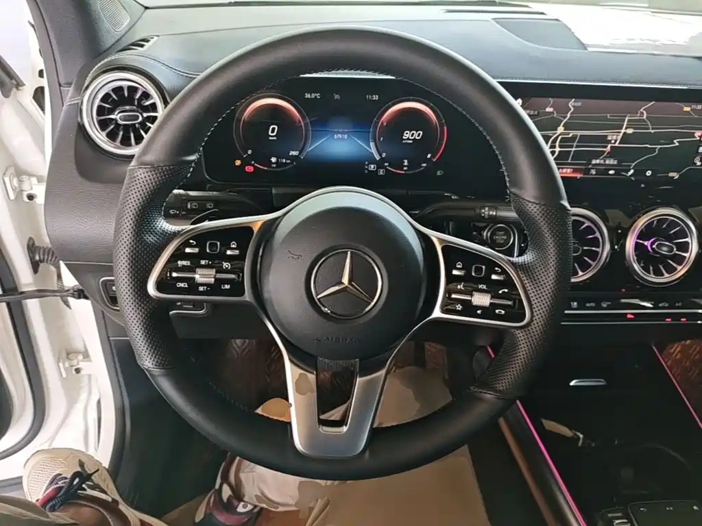 Mercedes-Benz GLA — миниатюра 11