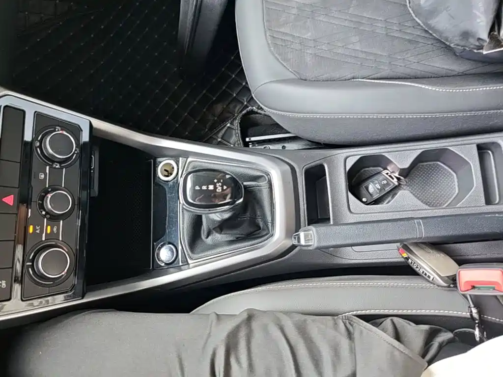Volkswagen T-Cross — миниатюра 14