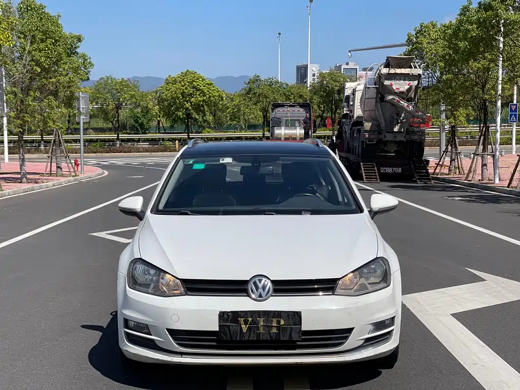 Volkswagen Golf — миниатюра 2