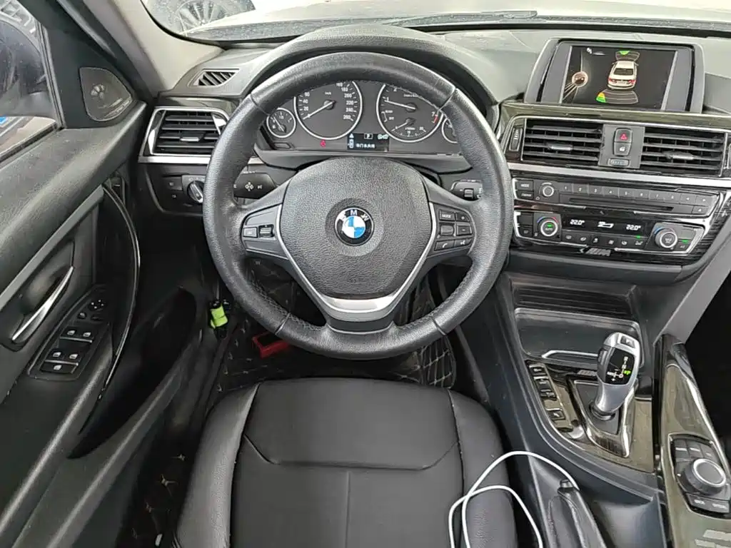 BMW 3 Series — миниатюра 11