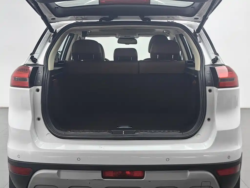 Geely Boyue — миниатюра 16