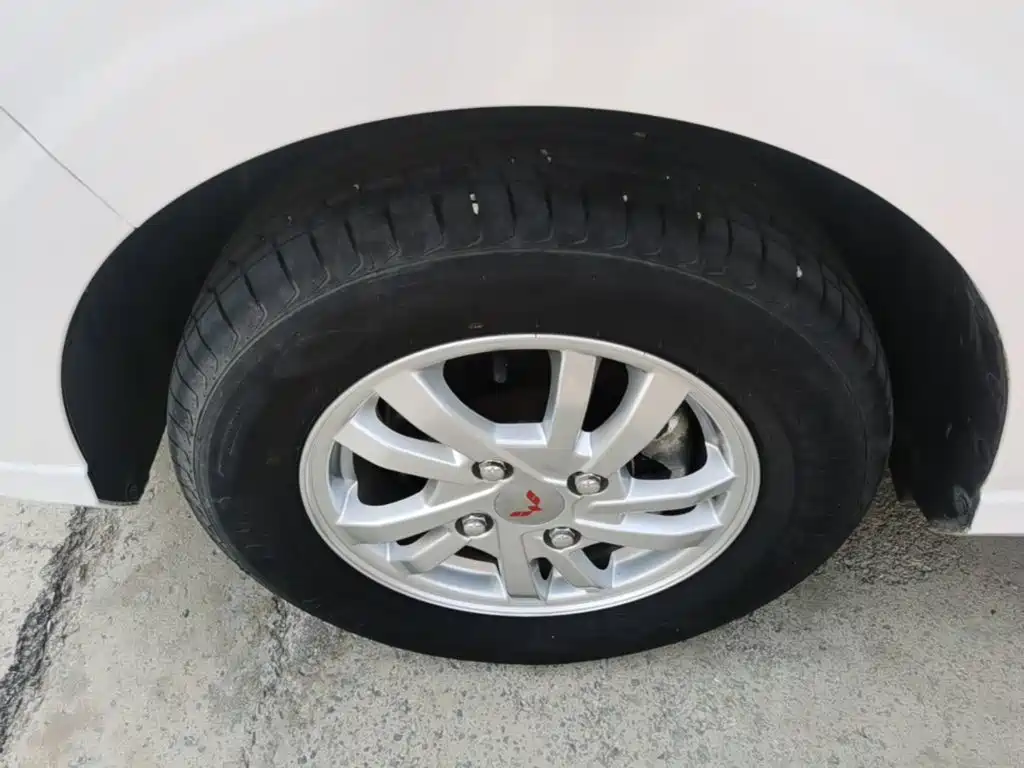 Wuling Hongguang — миниатюра 23