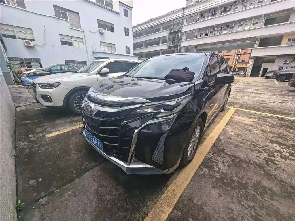 Toyota Sienna 2023