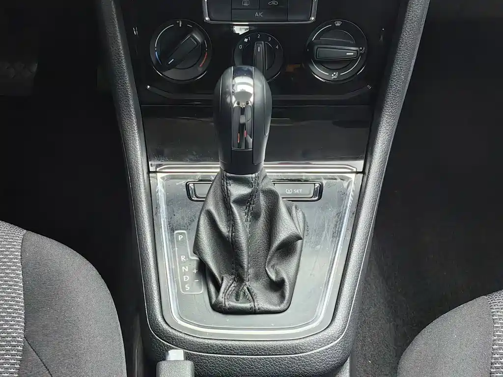 Volkswagen Bora — миниатюра 13