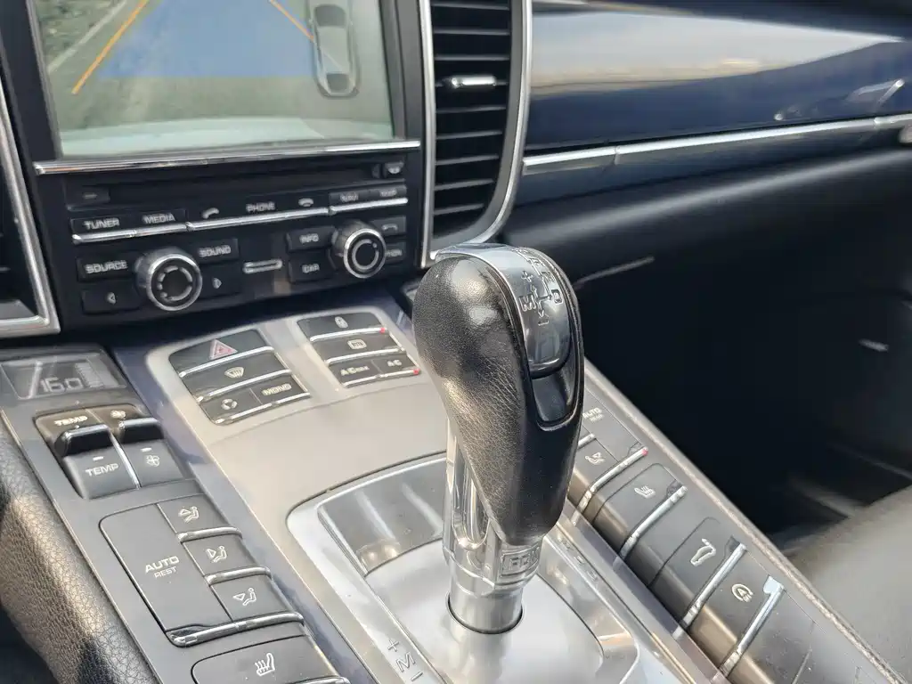 Porsche Panamera — миниатюра 22