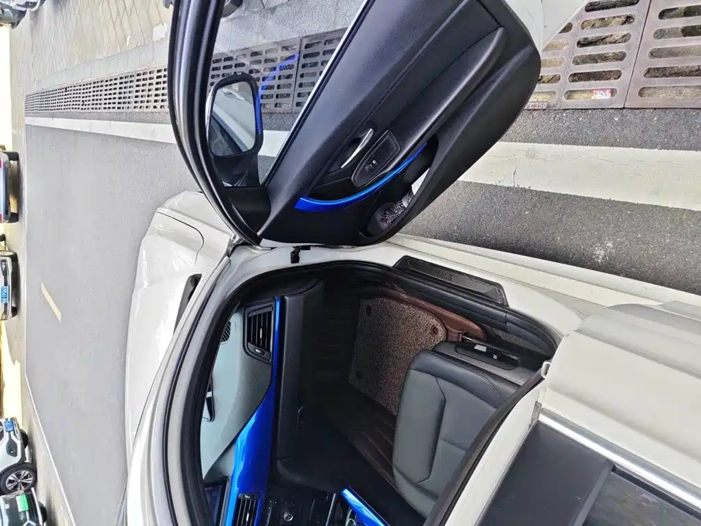 BMW 3 Series — миниатюра 18