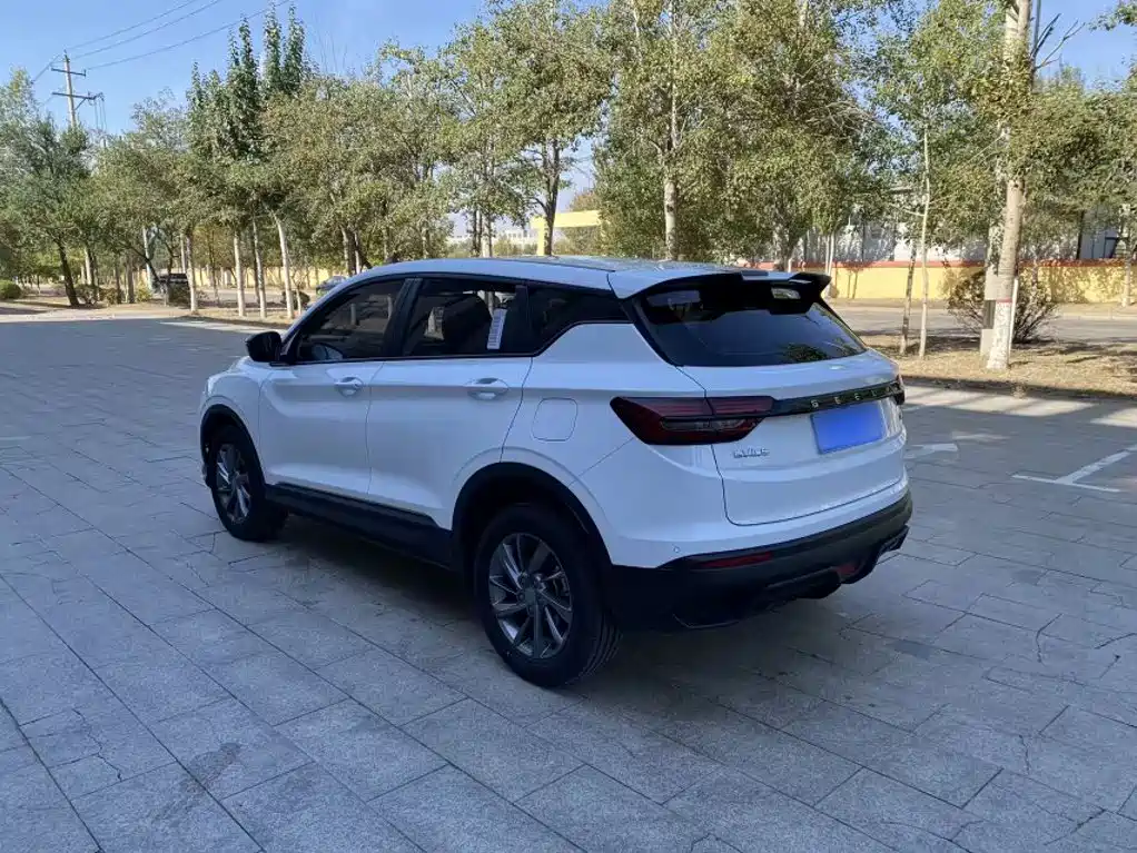Geely Binyue — миниатюра 8