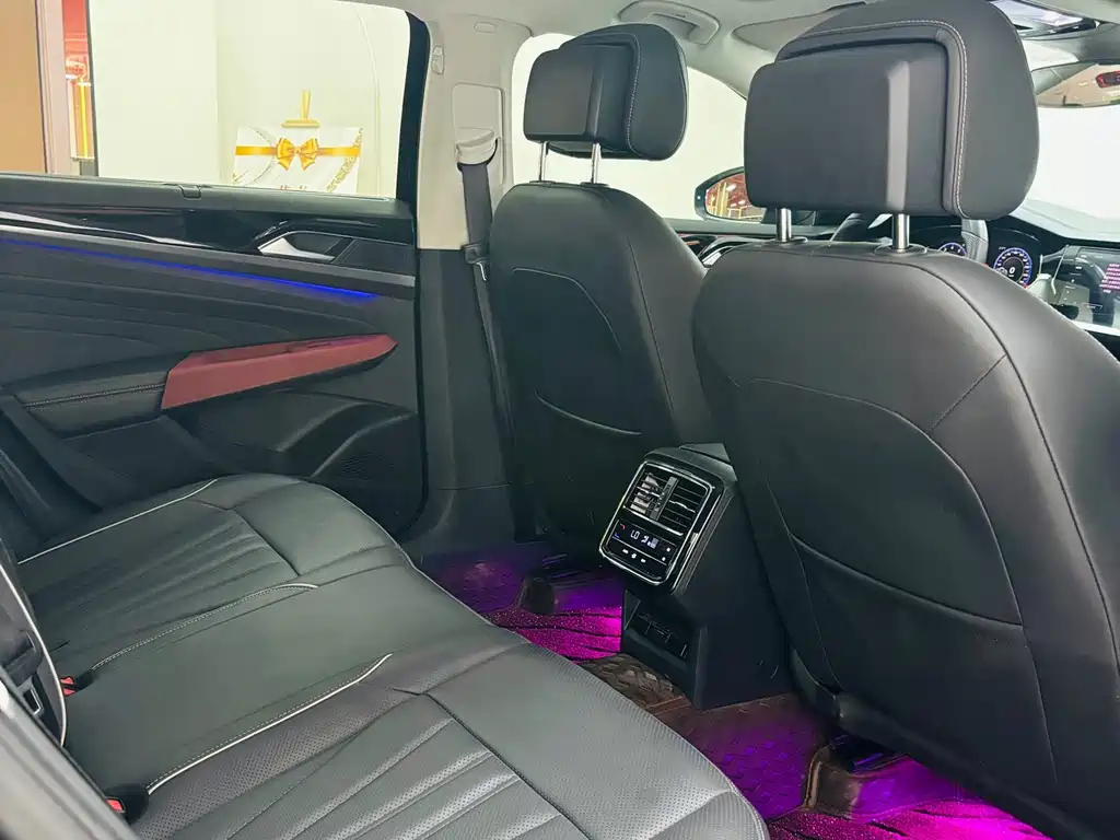 Volkswagen Passat — миниатюра 11