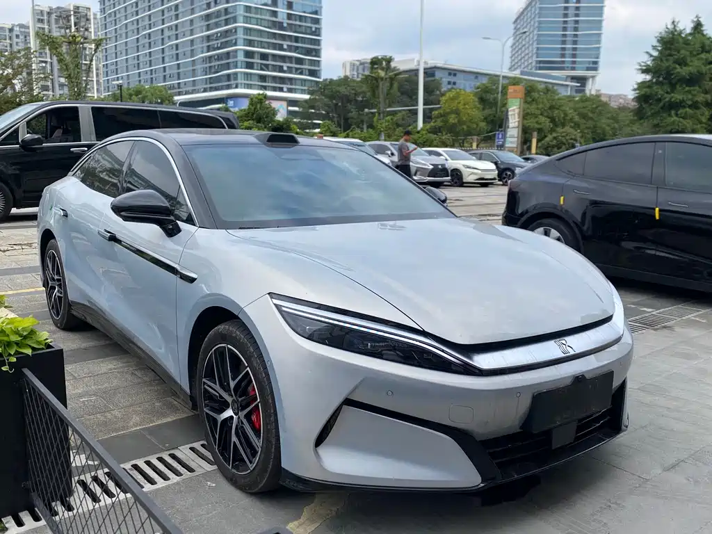 BYD Han L — миниатюра 3