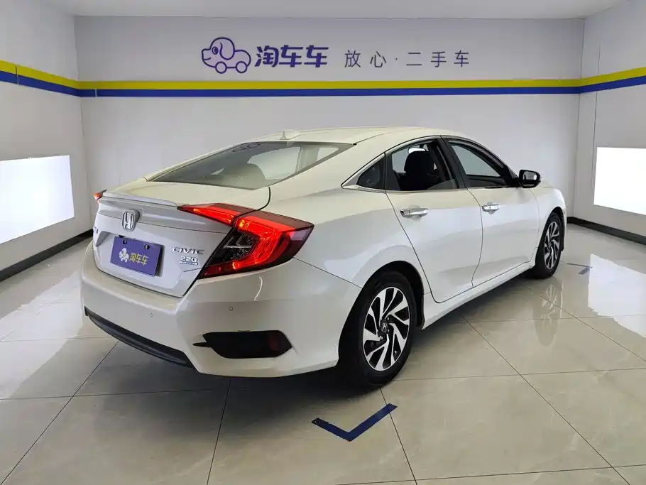 Honda Civic — миниатюра 3