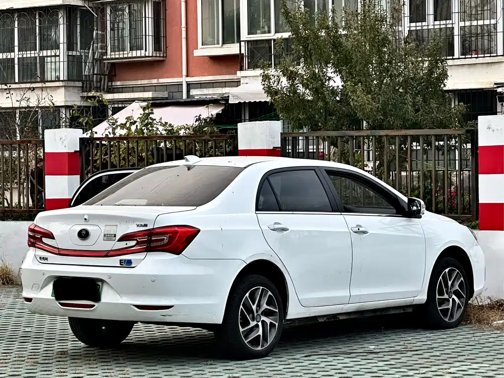BYD Qin NEV — миниатюра 6