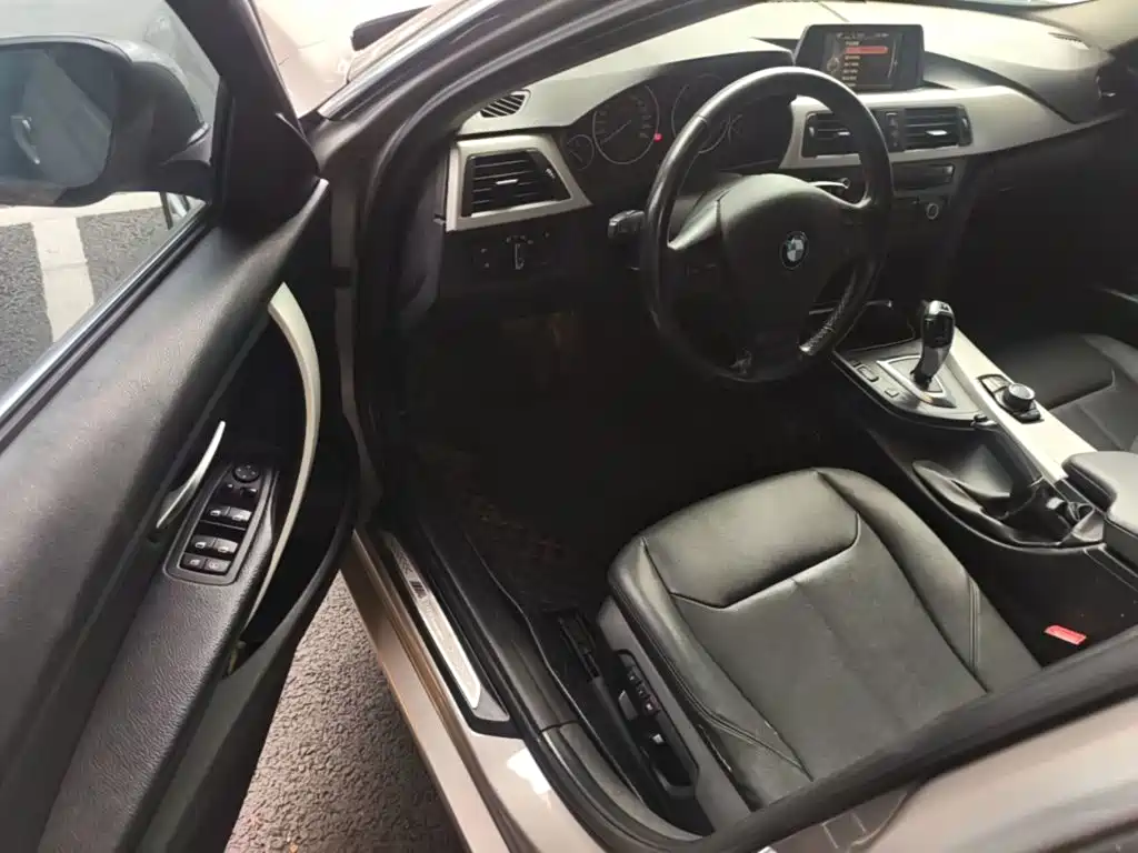 BMW 3 Series — миниатюра 16
