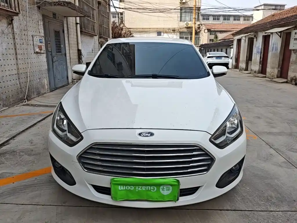 Ford Escort — миниатюра 3