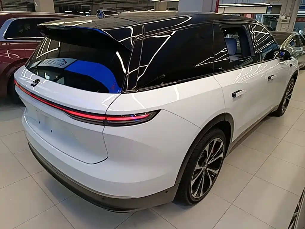 NIO ES8 — миниатюра 7