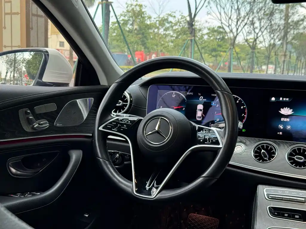 Mercedes-Benz CLS — миниатюра 10