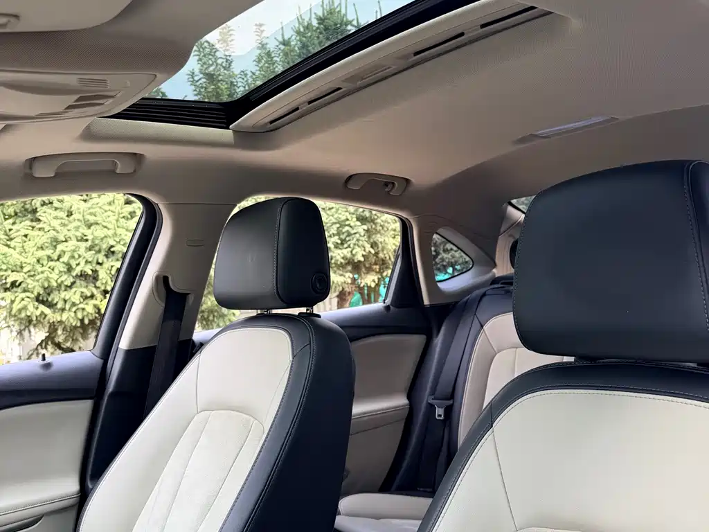 Buick Verano — миниатюра 12