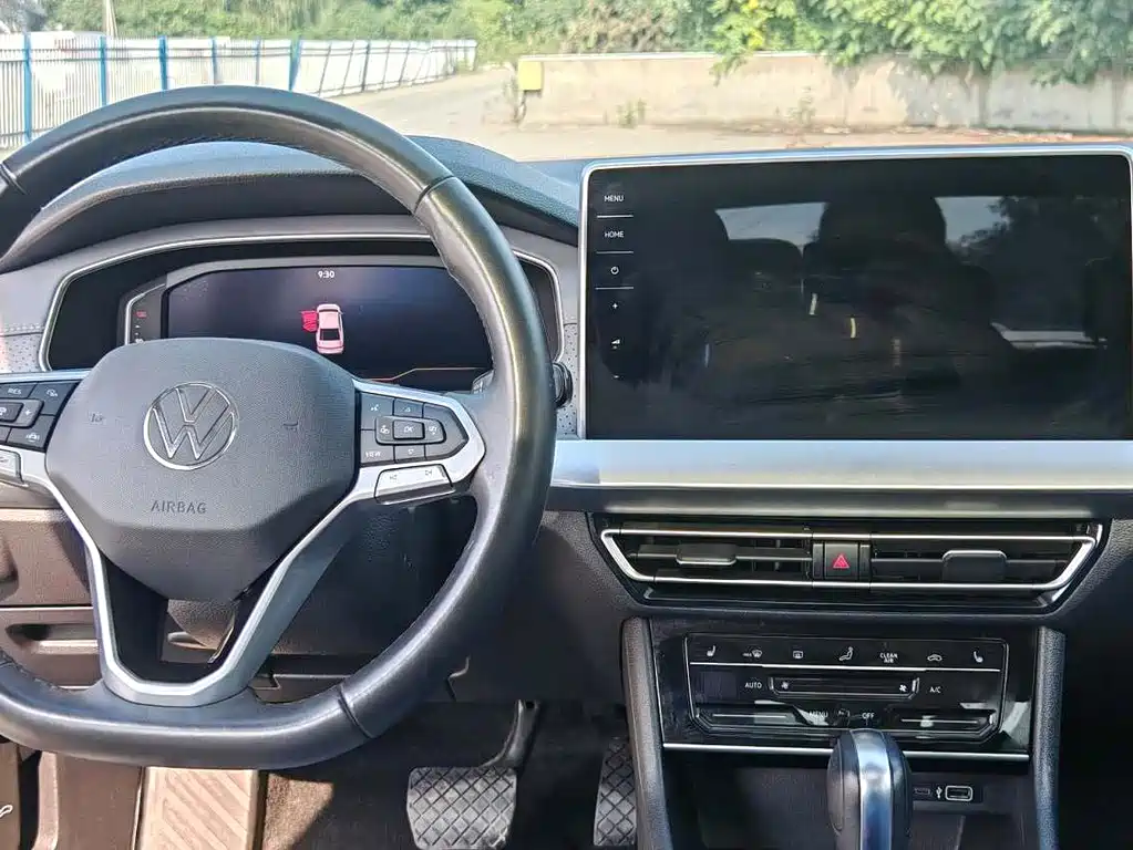 Volkswagen Lavida — миниатюра 3
