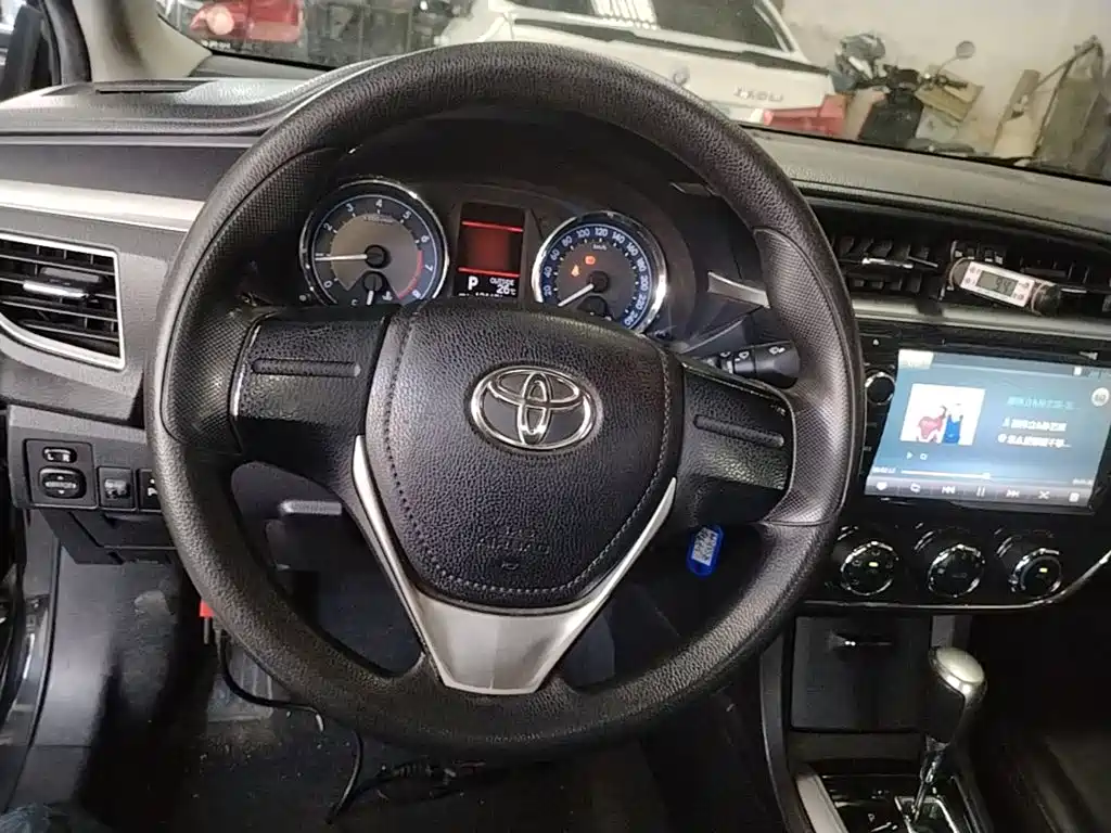 Toyota Corolla — миниатюра 11