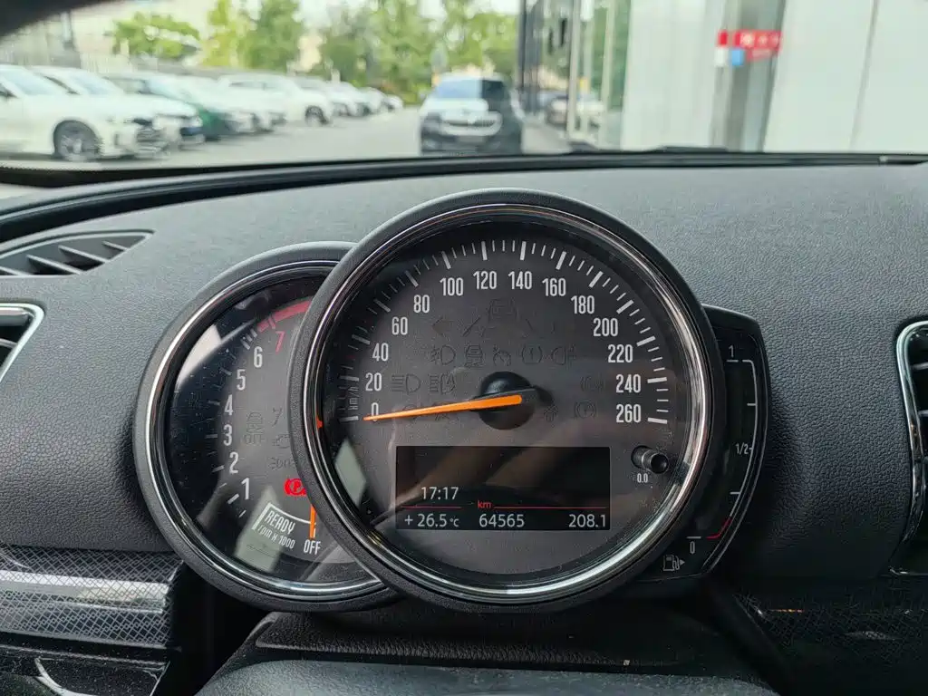 MINI Mini Clubman — миниатюра 9