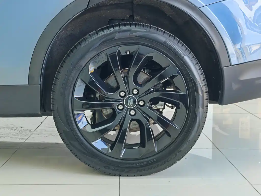 Land Rover Discovery Sport — миниатюра 9