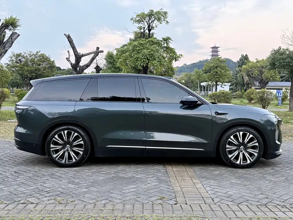 NIO ES8 — миниатюра 17