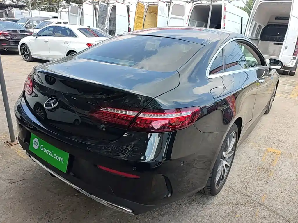 Mercedes-Benz E-Class (Import) — миниатюра 7