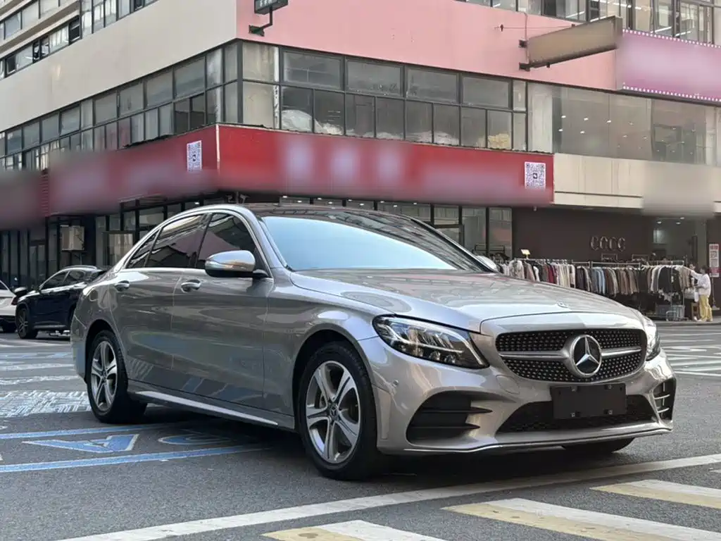 Mercedes-Benz C-Class — миниатюра 9